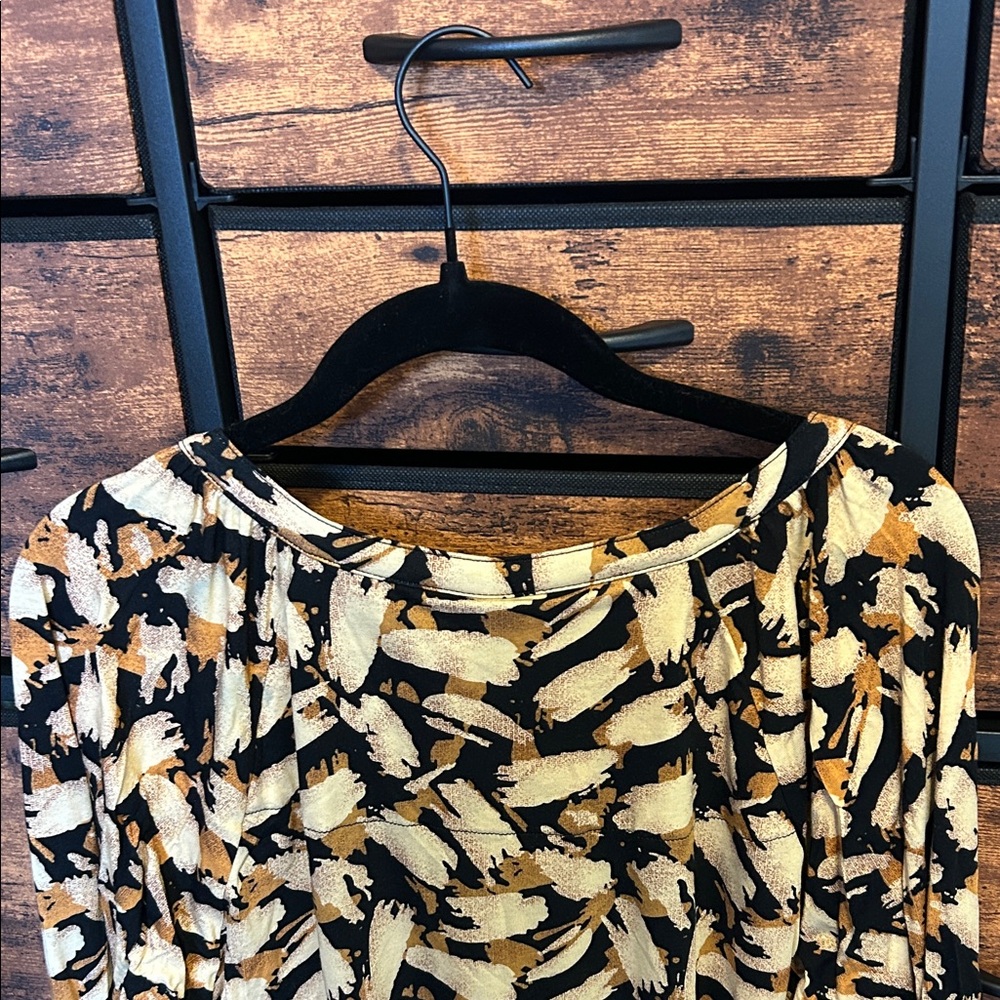 Soya Concept Black and Gold Abstract Blouse* - Picture 7 of 8